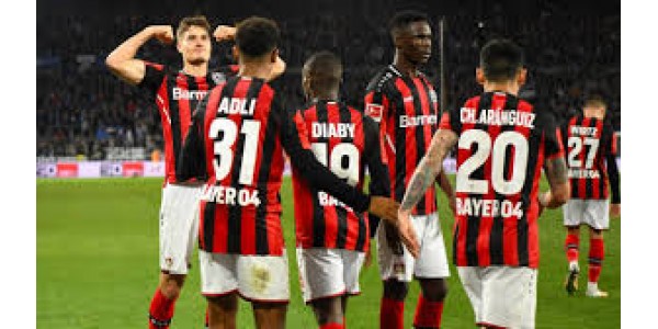 Bayer 04 Leverkusen spielt auswärts 2-2 gegen den SC Freiburg